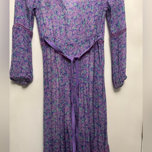 Spell - Picture 4 of 11